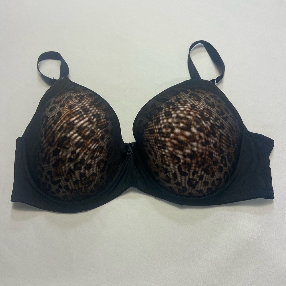 Elegant Black Leopard Print Bra